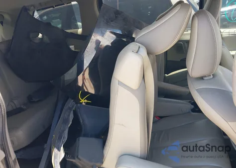 2014 Toyota Sienna Limited V6 7 Passenger/Xle V6 7 Passenger Auto Access Seat/Xle V6 8 Passenger from USA, damaged, VIN 5TDYK3DC3ES526954